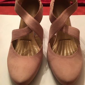 Pink Suede With Crisscrossed Straps Shoe